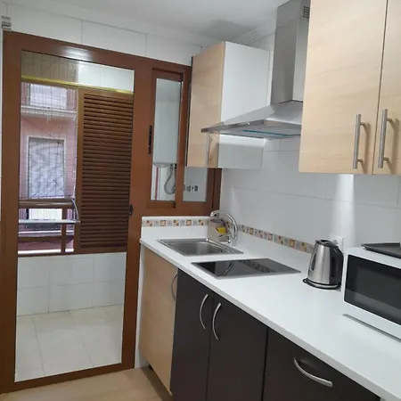 Comodo Aparta Estudio Centrico En * Alicante